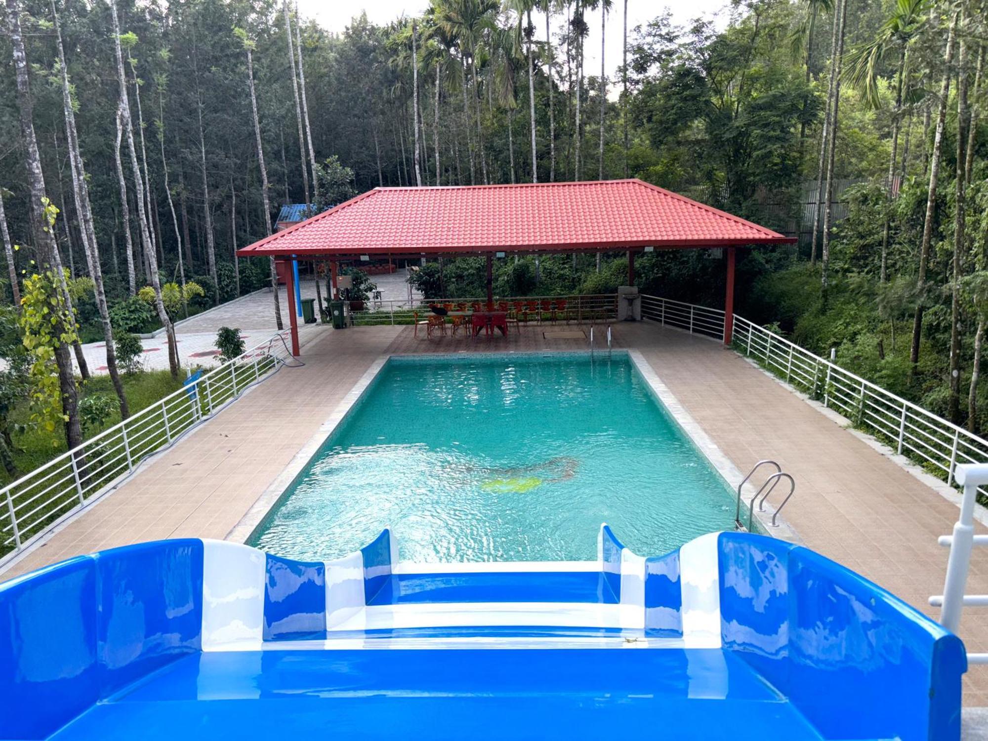 Ecstasy Tent Stay With Swimming Pool & Common Washroom Chikmagalūr Exteriör bild